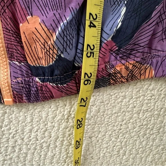 Vintage Reebok Floral Patterned Lightweight Jacket - Picture 6 of 6